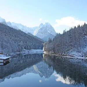 https://riessersee-hotel-resort.com-bavaria.com